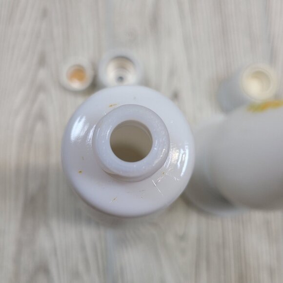 2 Avon‎ Milk Glass Perfume Candle Sticks Spring Yellow Flowers Buttercup Vtg - Picture 6 of 7